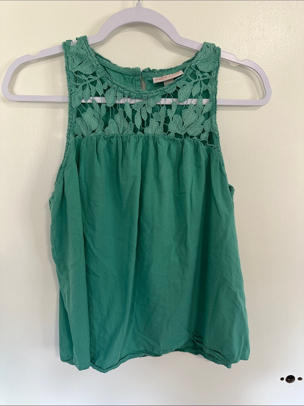 Knox Rose Green Crochet Yoke sleevless blouse Size Small